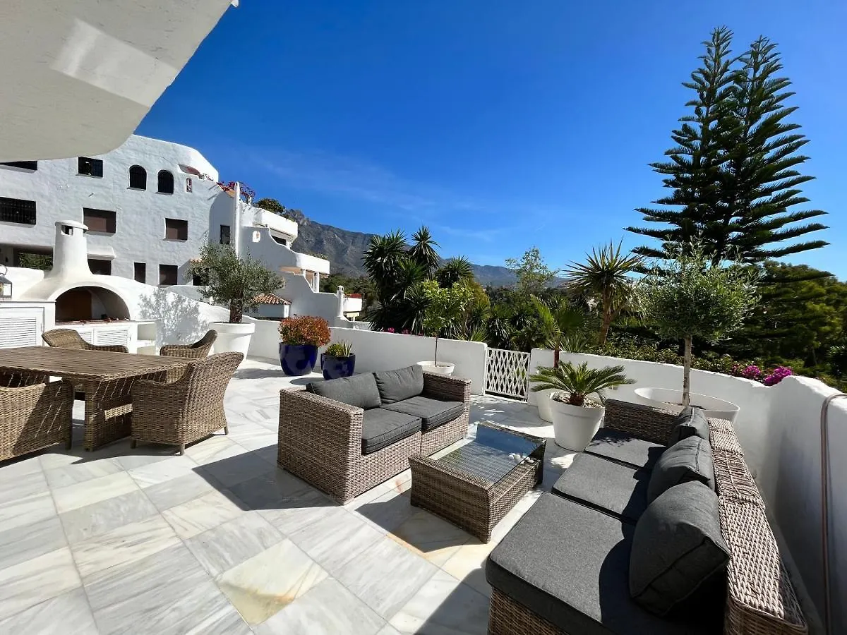 Superb Townhouse In Golden Mile Apartment Marbella